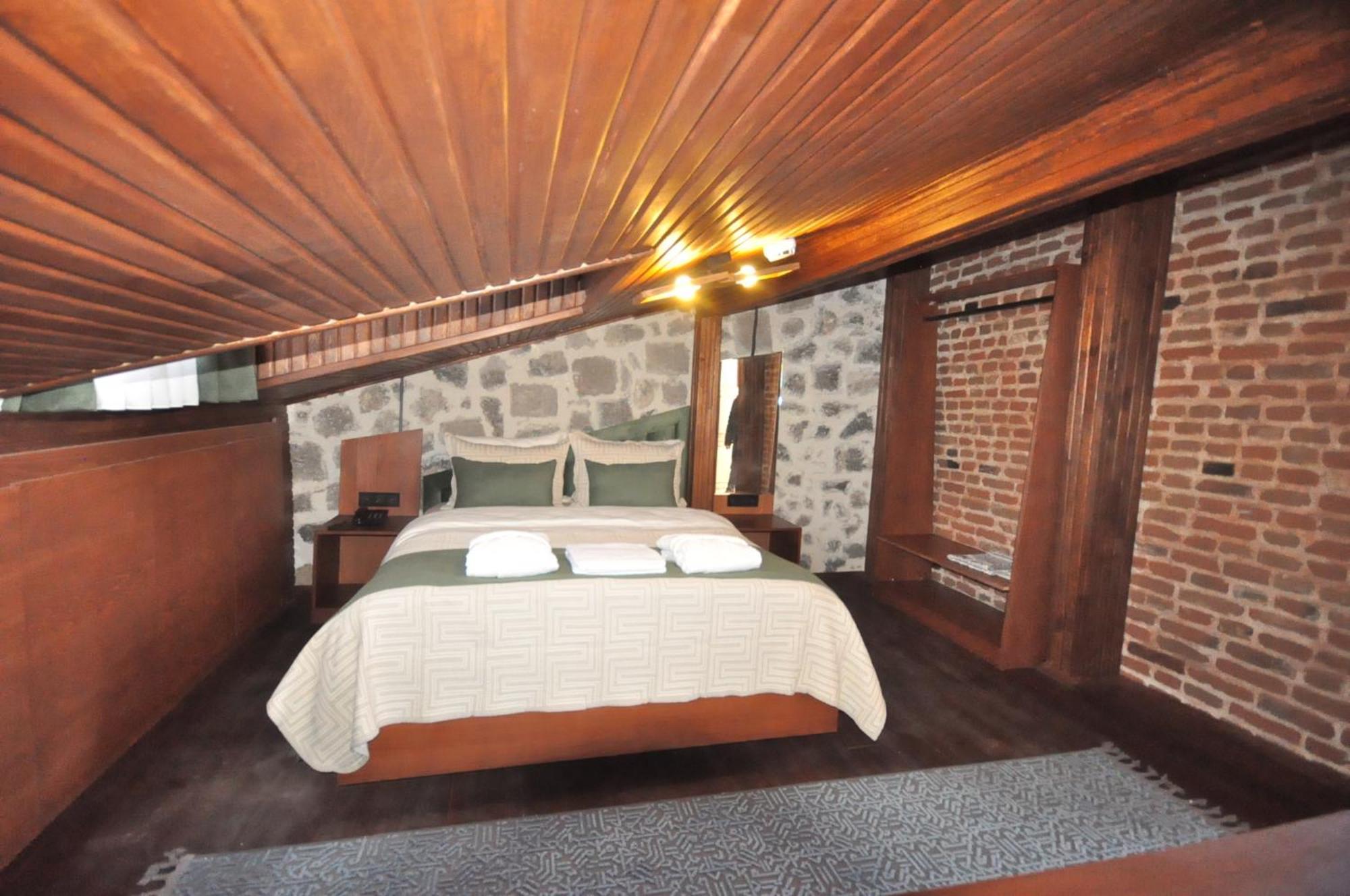 קארס Mihman Konak Hotel מראה חיצוני תמונה